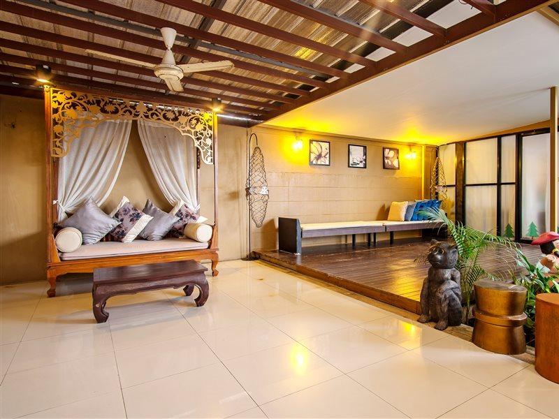 Naiyang Beach Hotel Sha Plus Phuket Exterior foto