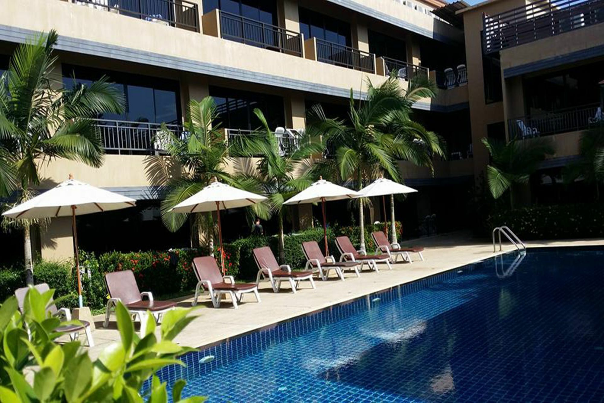 Naiyang Beach Hotel Sha Plus Phuket Exterior foto